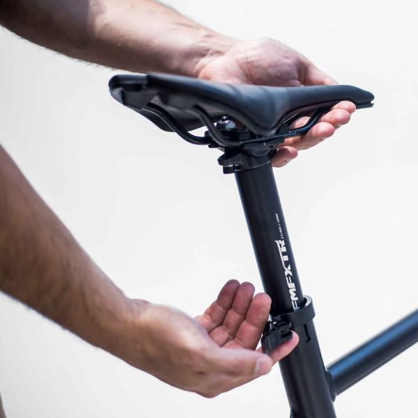 Cyklotrenažér BH FITNESS Exercycle Smart Bike R nastavení sedla