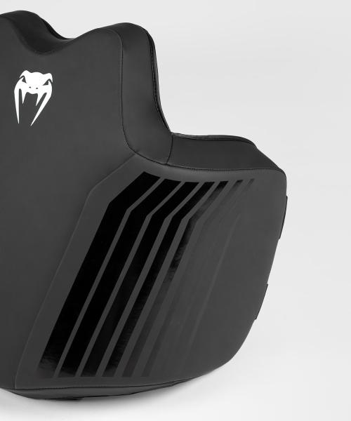 Chránič hrudi Challenger Body Protector VENUM černábílá detail